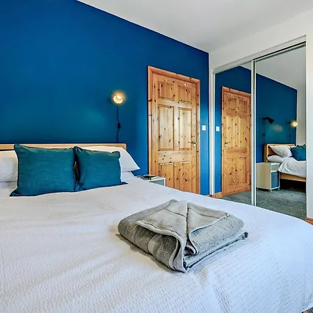 3 Bed In 91262 Shap